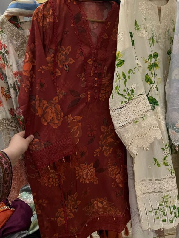 Lawn Embroidered & Lacework Stitched 3-Piece Printed Trousers & Chiffon Printed Dupatta - Image 2