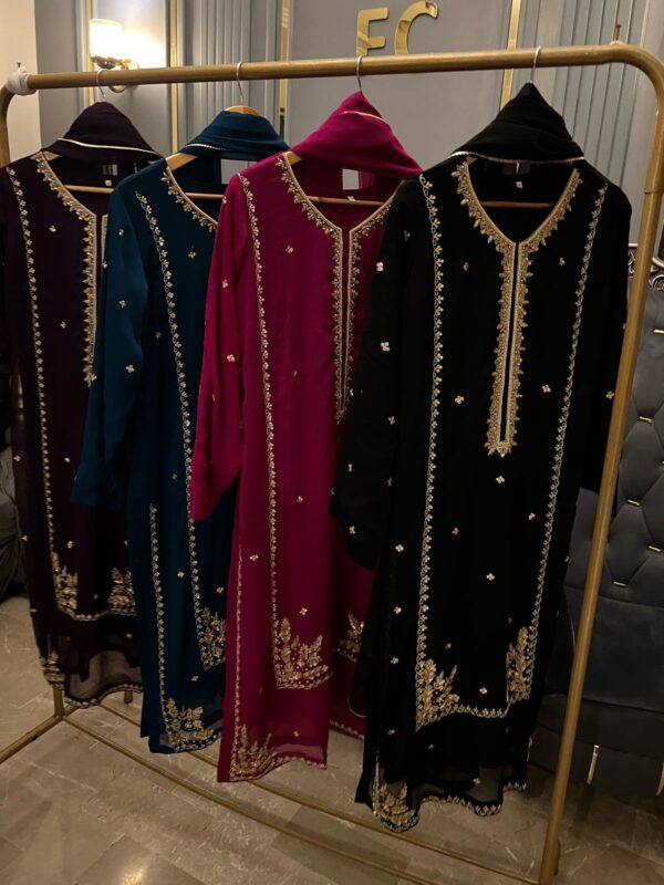 New Arrival – Aghanoor-Inspired Chiffon Shirt with heavy hand-done Zardozi work Double Daman Border Duppata & trouser - Image 4